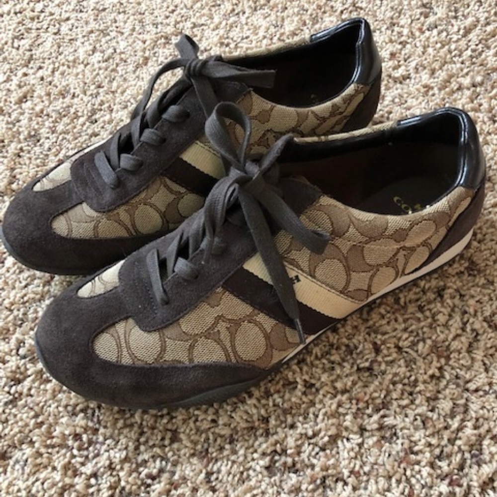 Coach Signature size 10 sneakers tan/brown